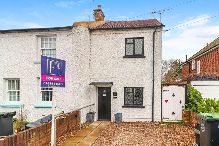 2 Bedroom Property For Sale In Coopers Row, Iver, SL0