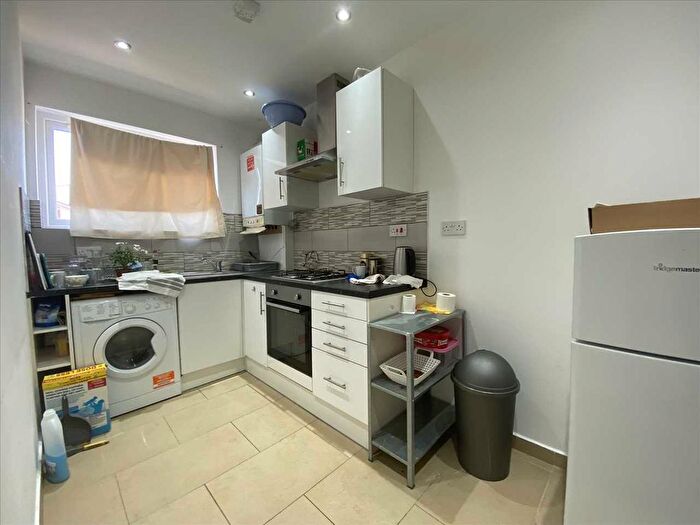 1 Bedroom Flat To Rent In Greenford Road, Sudbury Hill, Harrow, HA1
