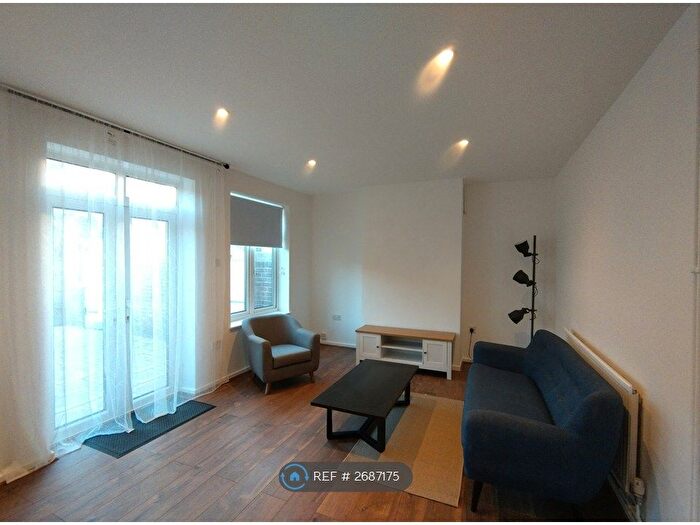 3 Bedroom Terraced House To Rent In More Close, London, E16