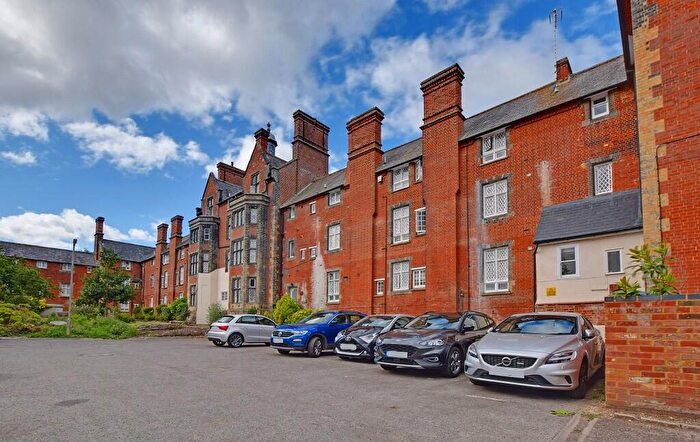 2 Bedroom Apartment To Rent In Buckingham Court, Dunmow, CM6