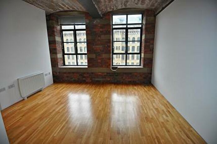 1 Bedroom Flat To Rent In Lister Mills, Lilycroft Road, Bradford, BD9