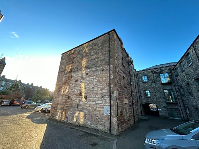 2 Bedroom Flat To Rent In Yardheads, The Shore, Edinburgh, EH6