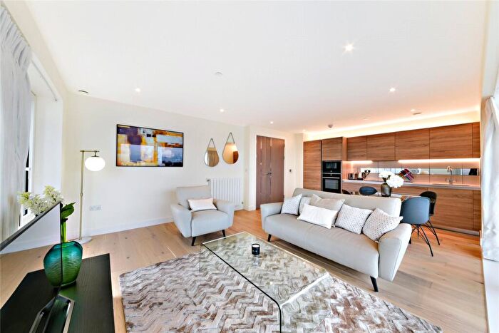 3 Bedroom Apartment To Rent In Hampton Apartments, Duke Of Wellington Avenue, Woolwich, London, SE18