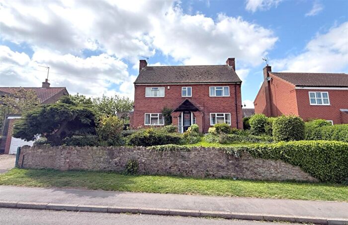 3 Bedroom Detached House For Sale In Fisher Lane, Bingham, NG13