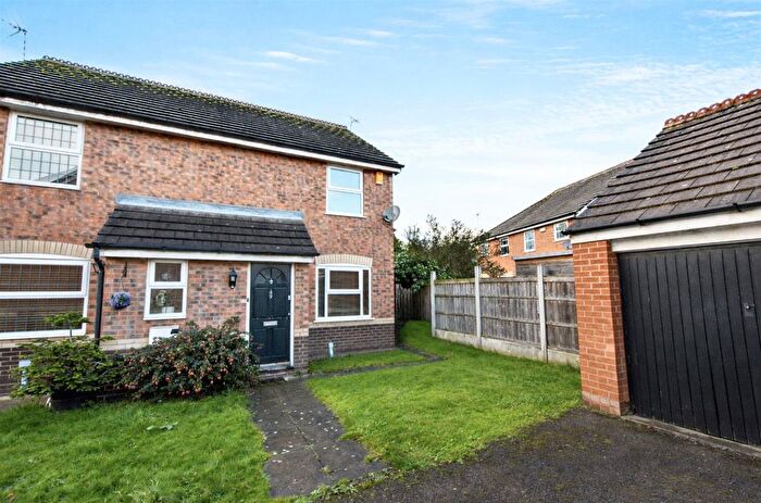 2 Bedroom Semi Detached House For Sale In Lonsdale Drive, Toton, NG9