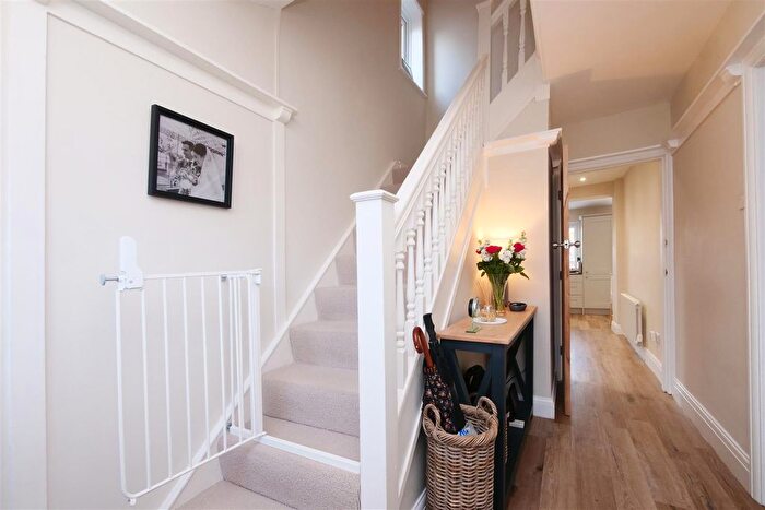 3 Bedroom Semi-Detached House For Sale In White House Rise, York, YO24