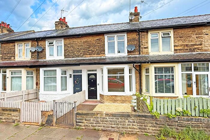 3 Bedroom Terraced House For Sale In Albert Road, Harrogate, HG1
