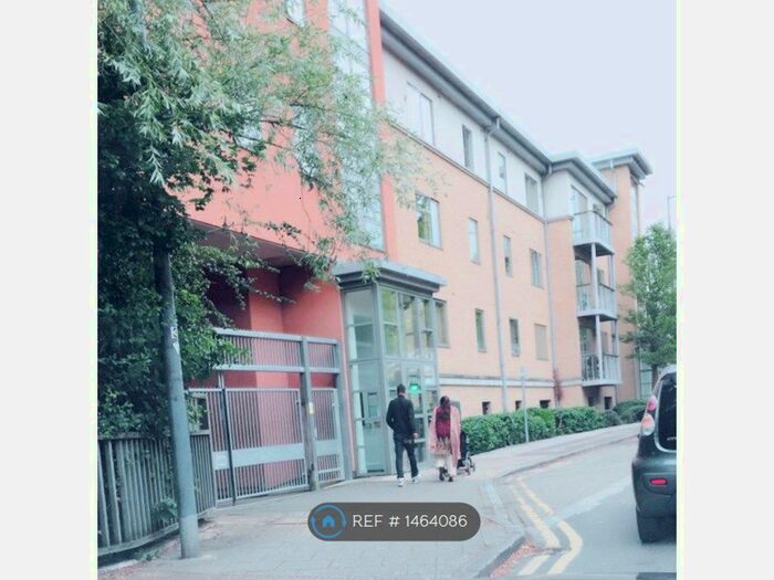 2 Bedroom Flat To Rent In Ream Court, Wycombe, High Wycombe, HP11