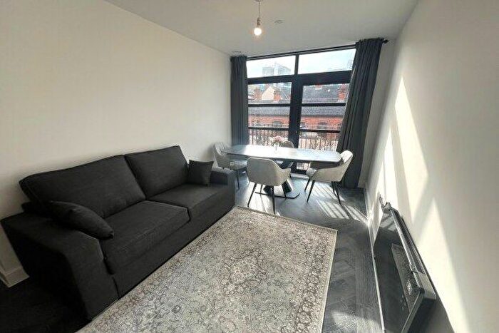 2 Bedroom Flat To Rent In Price Street, Birmingham, B4
