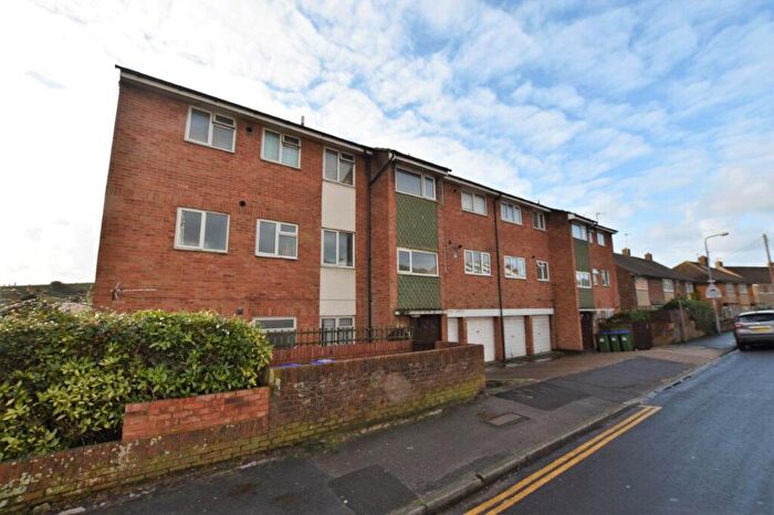 1 Bedroom Flat To Rent In Marine Court, Gibbon Road, Newhaven, BN9
