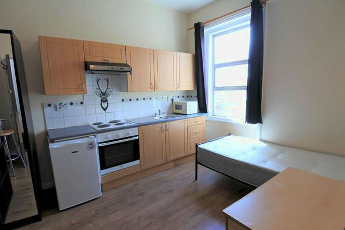 Studio To Rent In High Street, Harlesden, NW10