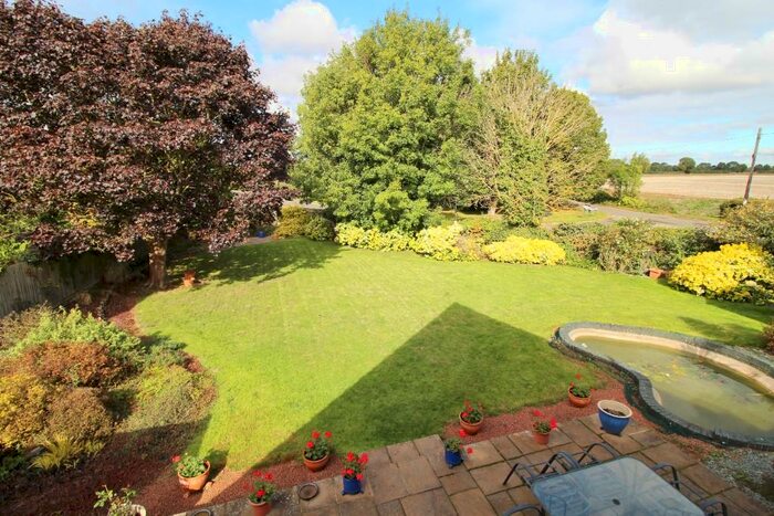 3 Bedroom Chalet For Sale In High Street, Maxey, PE6