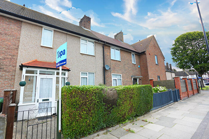 2 Bedroom Terraced House For Sale In Downham Way, Bromley, BR1