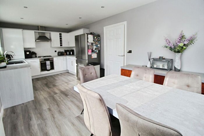 3 Bedroom End Of Terrace House For Sale In Millennium Court, Greenside, Ryton, NE40