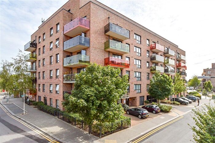 2 Bedroom Flat For Sale In Troubridge Square, Walthamstow, E17