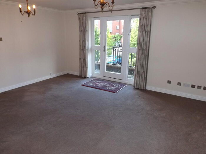 2 Bedroom Apartment To Rent In Walton House, Symphony Court, B16