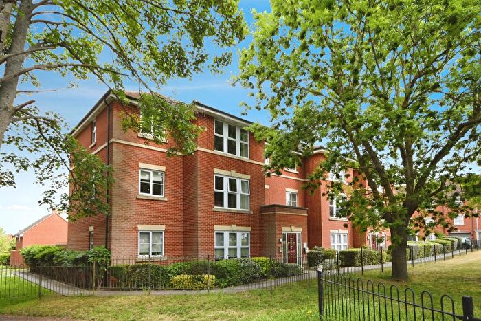 2 Bedroom Apartment For Sale In Goodwin Close, Great Baddow, Chelmsford, CM2
