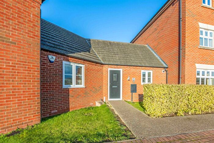 2 Bedroom Terraced Bungalow To Rent In Woodgreen Close, Desborough, NN14