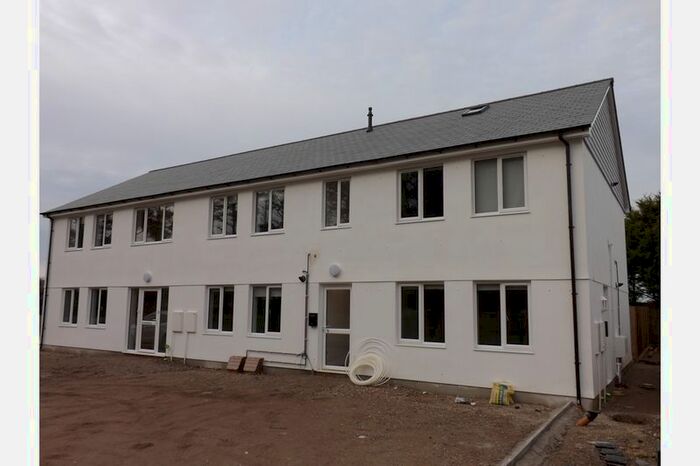 1 Bedroom Flat To Rent In Pine Walk, Carn Brea Lane, Pool, Redruth, TR15