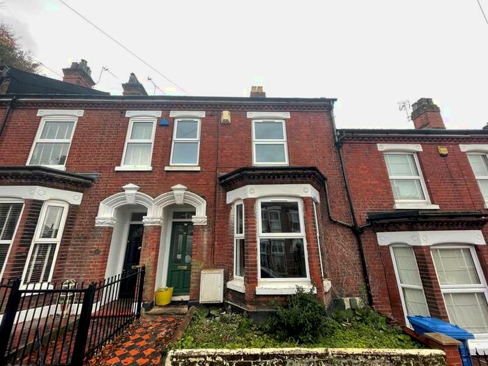 3 Bedroom Terraced House To Rent In Chalk Hill Road, Norwich, NR1