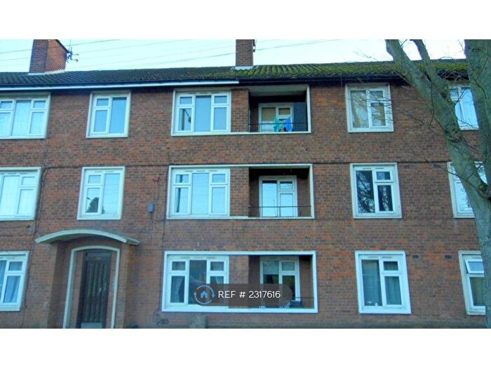 3 Bedroom Flat To Rent In Priory Road, Hall Green, Birmingham, B28