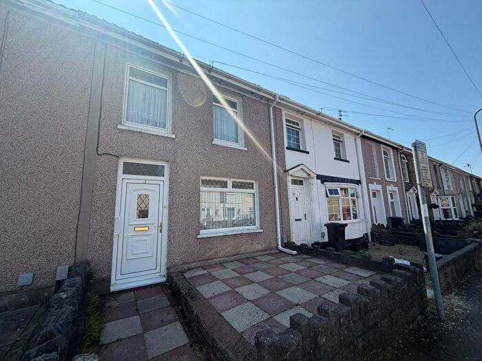 3 Bedroom Terraced House For Sale In Penydre, Neath, Neath Port Talbot., SA11