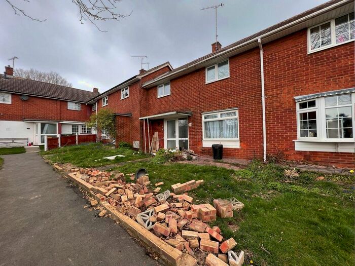 2 Bedroom Terraced House To Rent In Hockley Road, Basildon, SS14