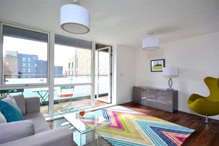 2 Bedroom Flat To Rent In Herrick Court, Acton, W3