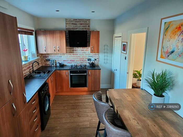 2 Bedroom Terraced House To Rent In Craigend Road, Stirling, FK7