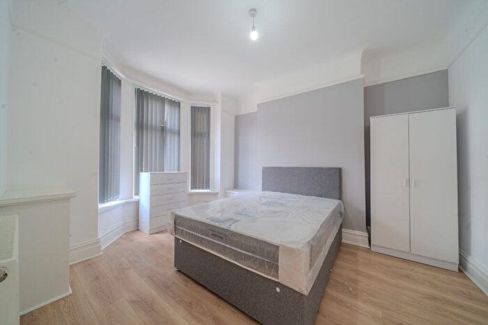 4 Bedroom Terraced House To Rent In Glamis Road, Liverpool, L13