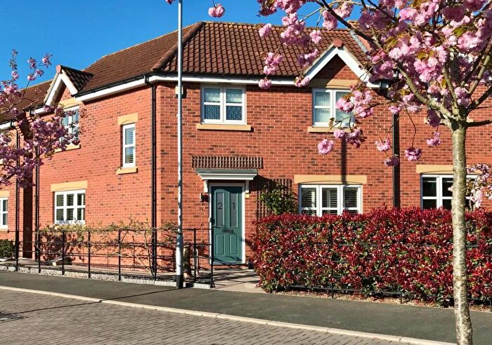 3 Bedroom Semi-Detached House For Sale In Brewster Road, Gainsborough, DN21