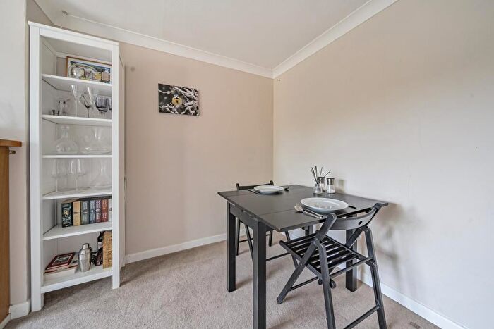 2 Bedroom Bungalow For Sale In Tiddington, Thame, Oxfordshire, OX9
