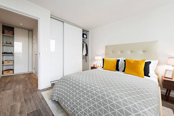 Studio To Rent In Junction Road, Archway, London, N19