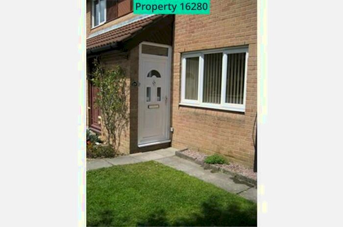 1 Bedroom Ground Maisonette To Rent In Lancelot Close, Ifield, Crawley, West Sussex, RH11