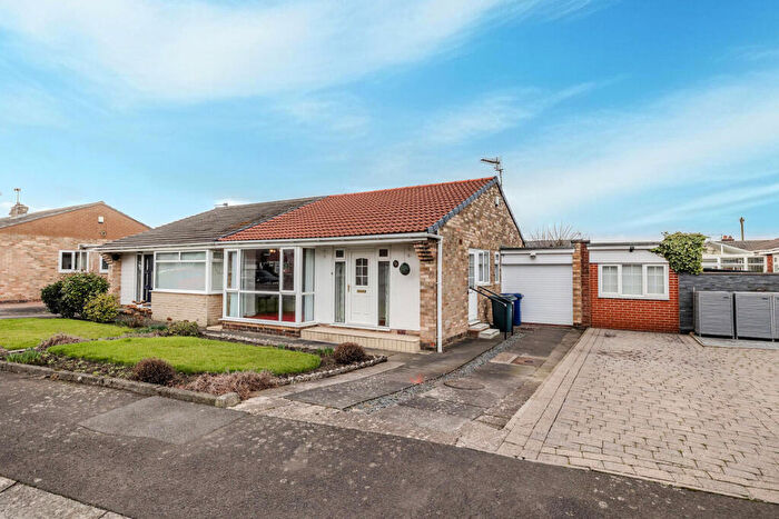 2 Bedroom Semi-Detached Bungalow For Sale In Eddrington Grove, Newcastle Upon Tyne, NE5