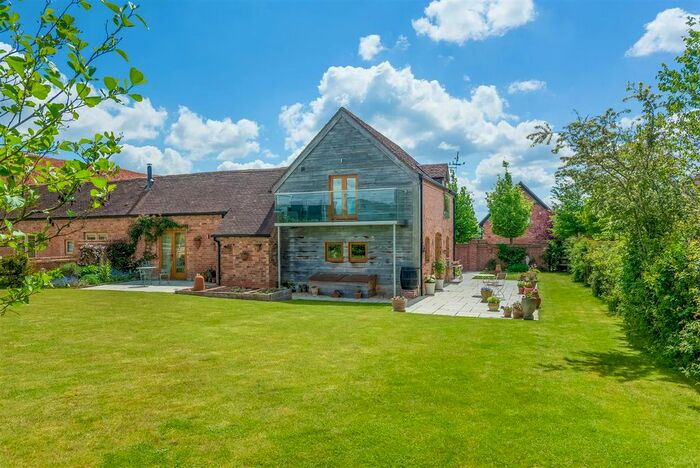 3 Bedroom Barn Conversion For Sale In Grafton Lane, Ardens Grafton, Alcester, Warwickshire, B50