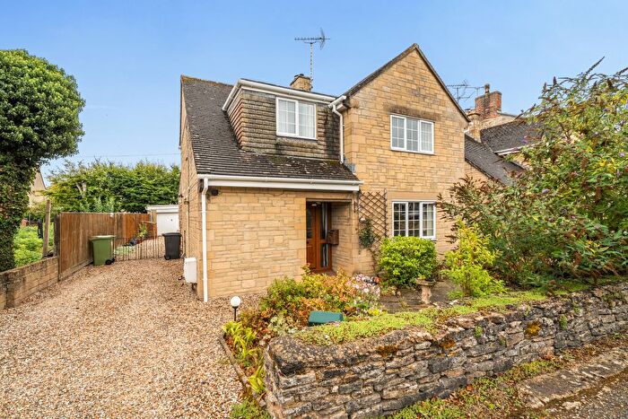 3 Bedroom Detached House For Sale In Wharf Lane, Kempsford, GL7