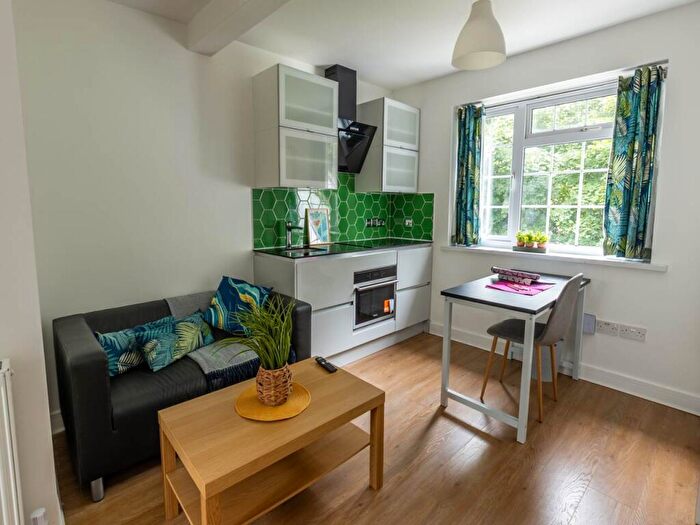 Studio To Rent In Woodland Way, Canterbury, CT2