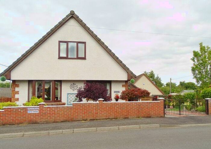 4 Bedroom Detached House For Sale In Cathanelle Forestmill, Alloa, FK10