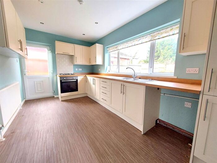 2 Bedroom Detached Bungalow For Sale In Berkeley Crescent, Stourport-On-Severn, DY13