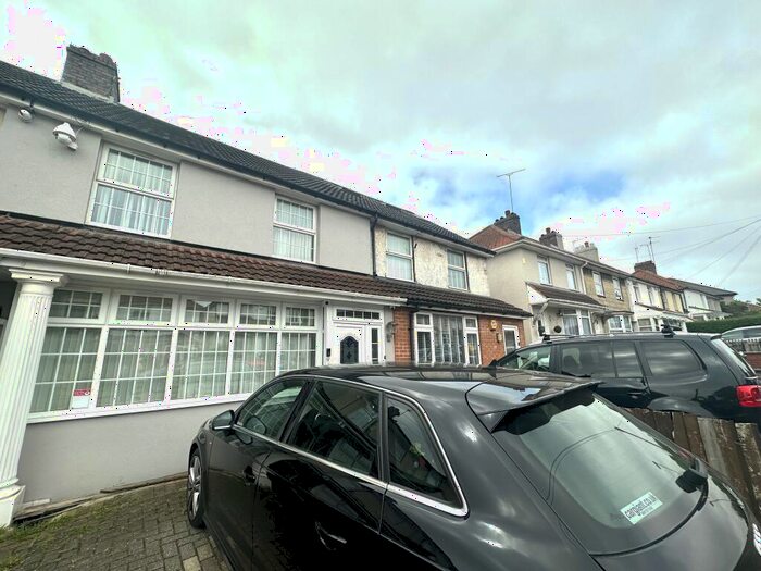 4 Bedroom Terraced House To Rent In Fosbrooke Road, Small Heath, B10