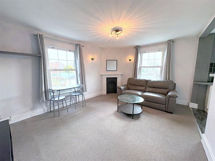 1 Bedroom Flat To Rent In Springclose Lane, Cheam, Sutton, SM3