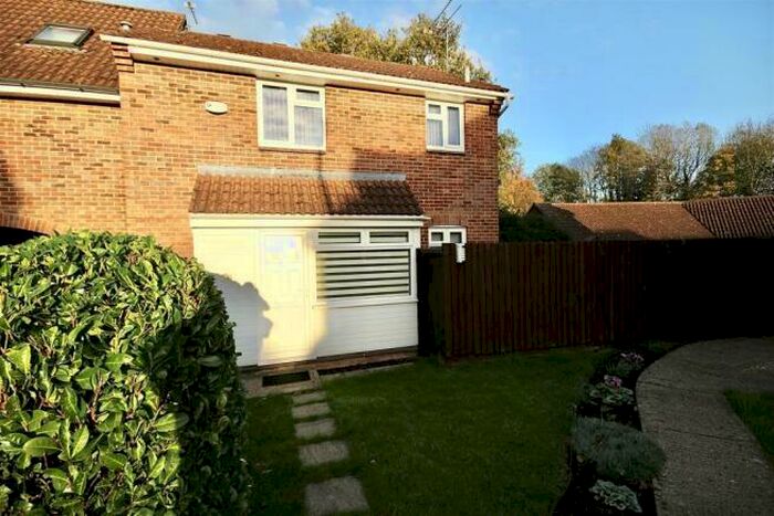 1 Bedroom House To Rent In Woollaton Close, Grange Park, Swindon, SN5