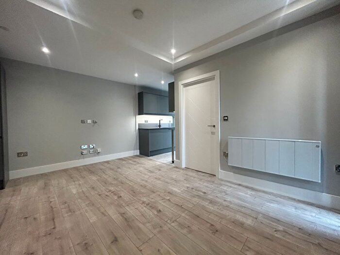 1 Bedroom Flat To Rent In Jarrom Street, Leicester, LE2