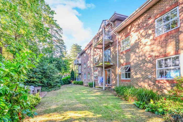 2 Bedroom Flat To Rent In Winchester Road, Southampton, SO16