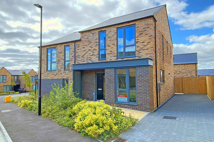 3 Bedroom Semi-Detached House To Rent In Fewston Drive, Harrogate, HG3