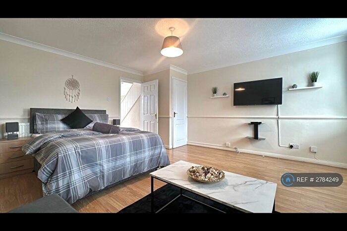 4 Bedroom Flat To Rent In Brentwood High Street, Brentwood, CM14