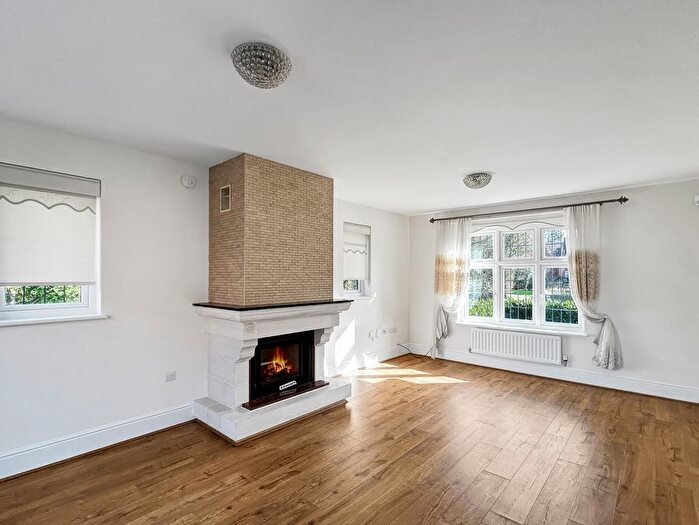 4 Bedroom Detached House To Rent In St Edmunds Way, Hauxton, CB22