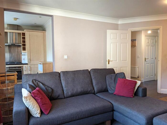 2 Bedroom Apartment To Rent In Phoenix House, Oxford Road, Reading, Berkshire, RG1