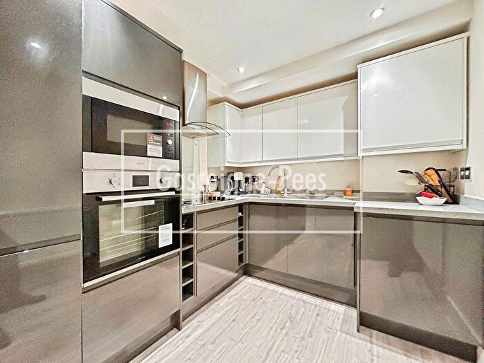 2 Bedroom Flat To Rent In Victoria Road, Aldershot, GU11